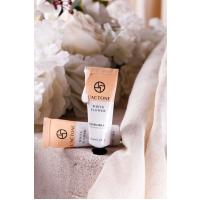 Peach & White Flower & Cherry Hand Cream 3’lü Set 30 ml / El Kremi - 1 Adet Oje Hediyeli